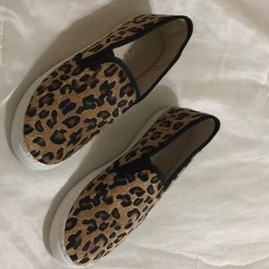 Leopard canvas slip on sneakers